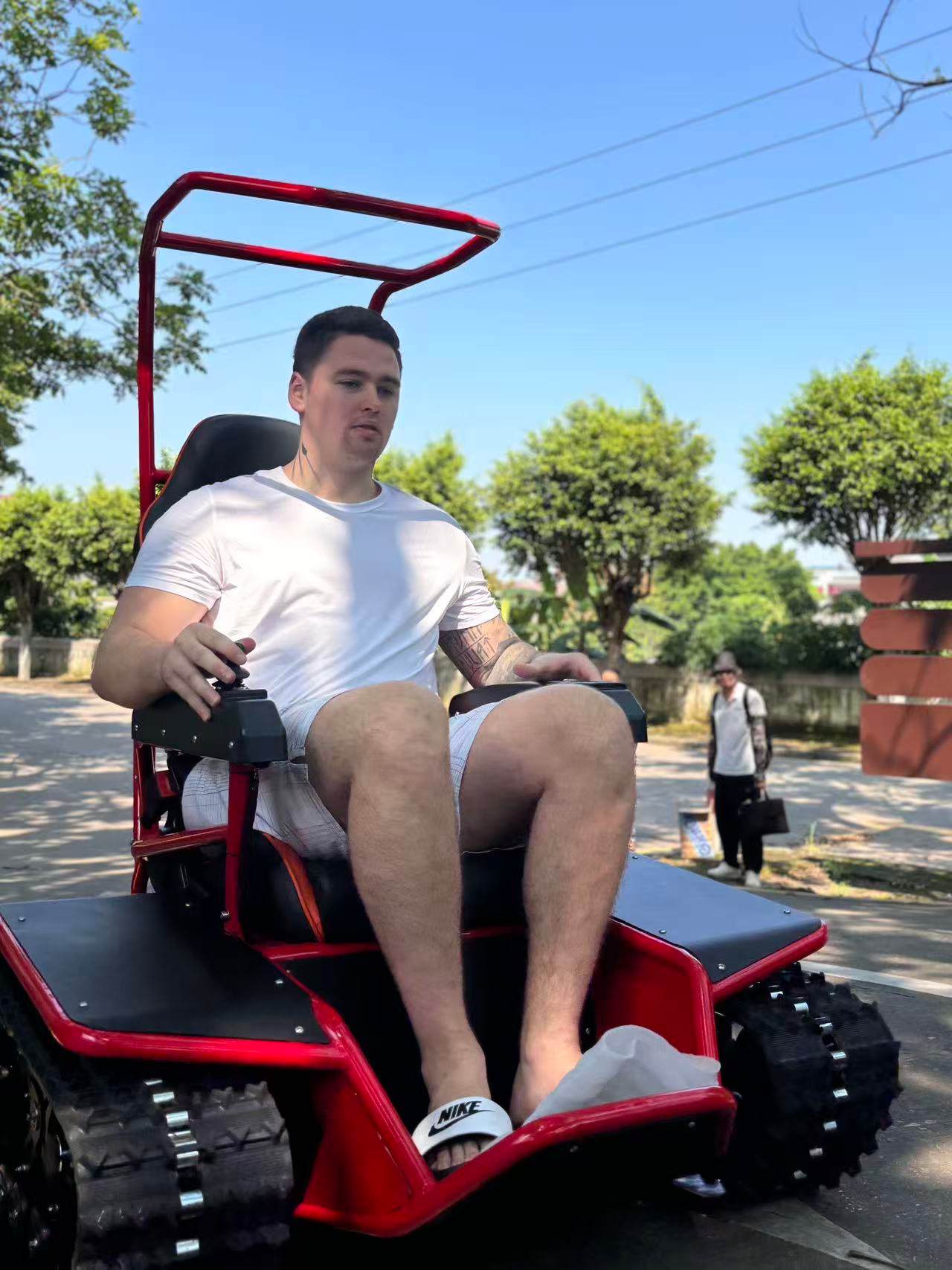 Elektrický pásový invalidný vozík na 72 V lítiovú batériu